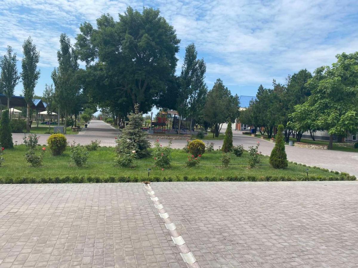 База Отдыха Причал Lazurne Buitenkant foto